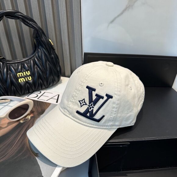 Louis Vuitton LV Embroidered Baseball Cap - Picture 4 of 6